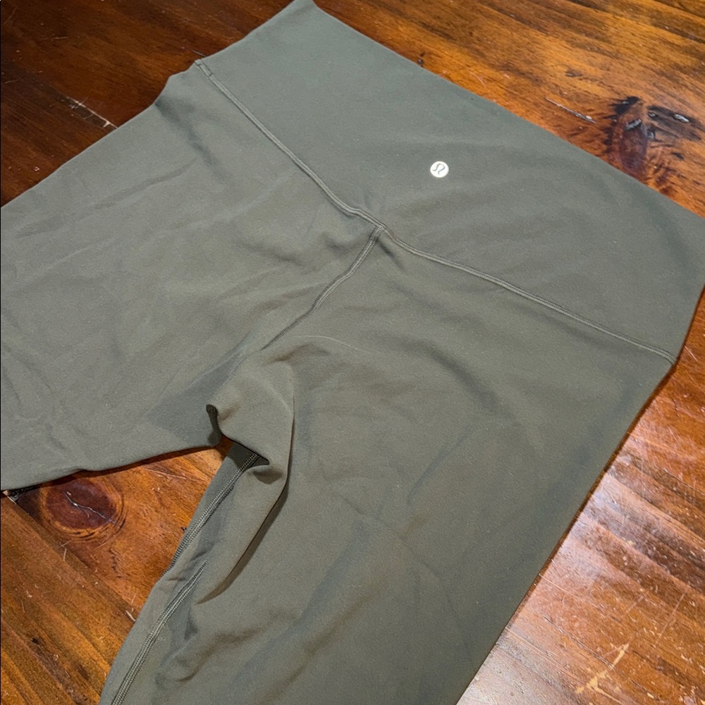 NEW LULULEMON ALIGN YOGA PANTS🍋